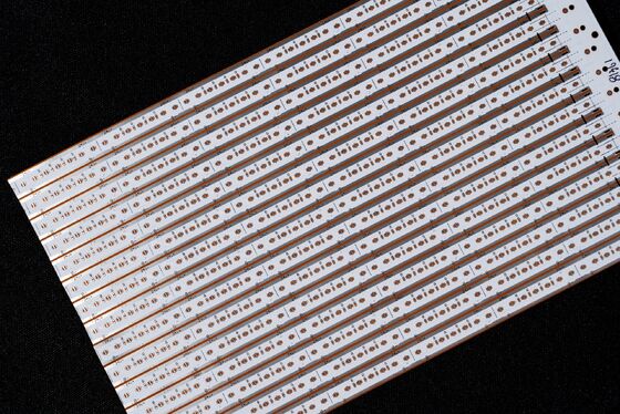 satın al Endüstriyel Dereceli LED Şerit Üretici: Zorlu Çevre için Özel FPC & Anahtarlı SMT Özel Çip FPC için Esnek Devre Kartı Çift Katmanlı Kartla COB Şerit Işığı online manufacture