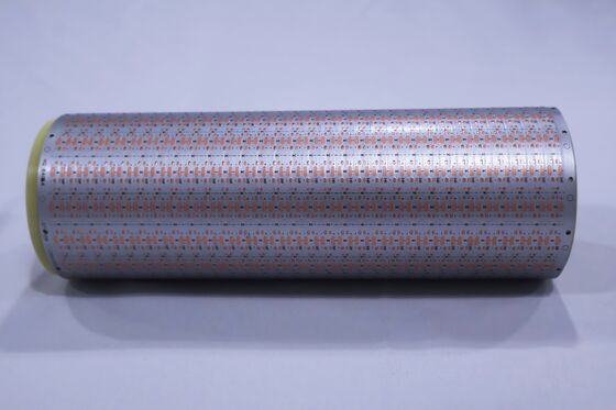 HOT satışlar LED kablosuz pano 2835-120/m -12v/24V/110V/2220v-8*1000MM gümüş renk LED Işık şeridi 3mil Minimum çizgi genişliği / çizgi aralığı ile kesme Profesyonel hizmet süreci